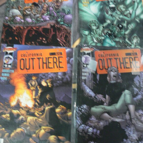 17 comic books,wonder woman-outthere+others. - Picture 3 of 3